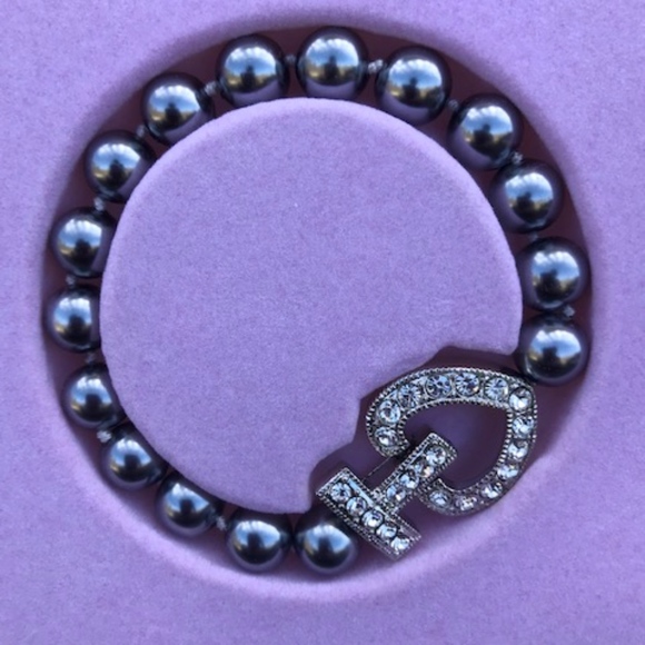 NWOT Black Pearls by Bloomingdale's - Picture 6 of 10